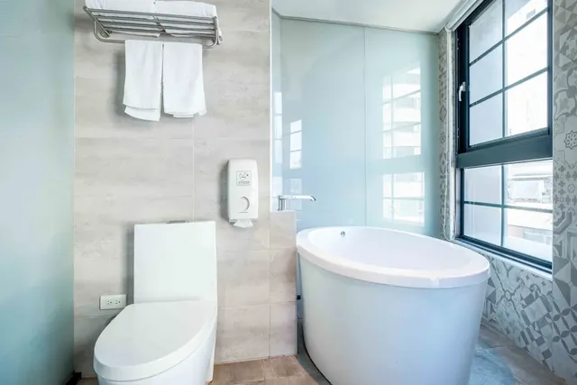 CHECK inn Taichung Ziyou-Deluxe Quadruple Room-14