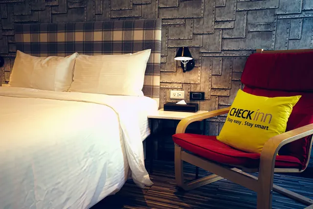 CHECK inn Taichung Ziyou-Deluxe Quadruple Room-10