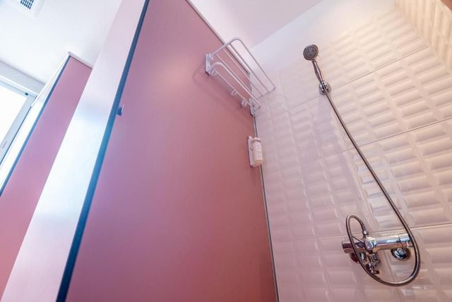 W3 Hostel-Female Dormitory - General Single Bed-8