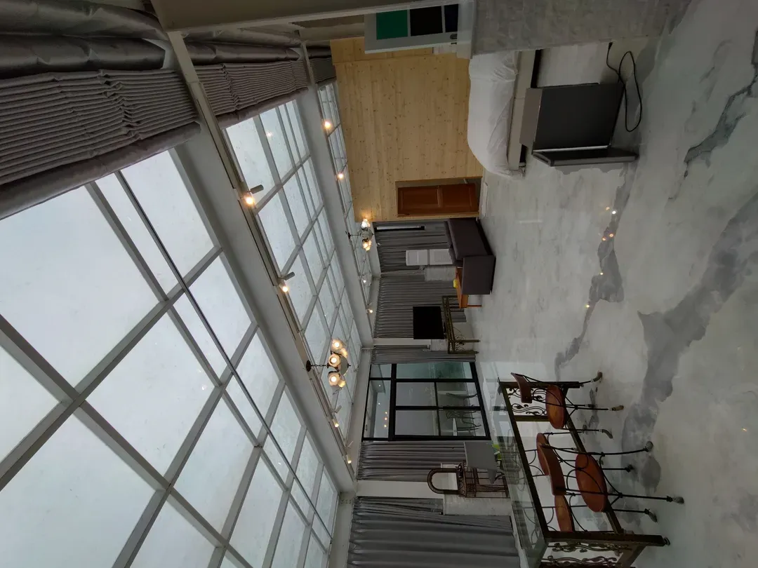 貓囒山會館｜可16-17人包棟