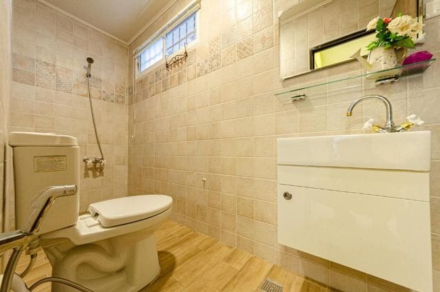 Puli Europe-style BnB-entire house for 8-12 people-10