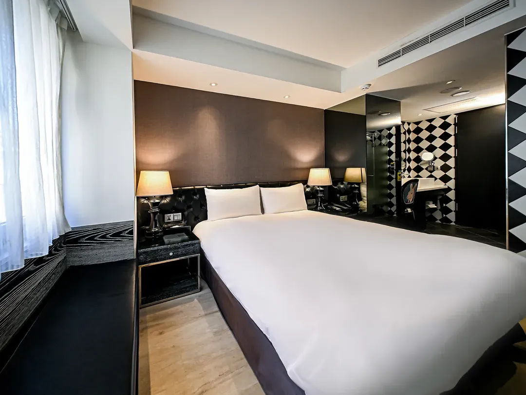 CHECK inn Taipei Main Station