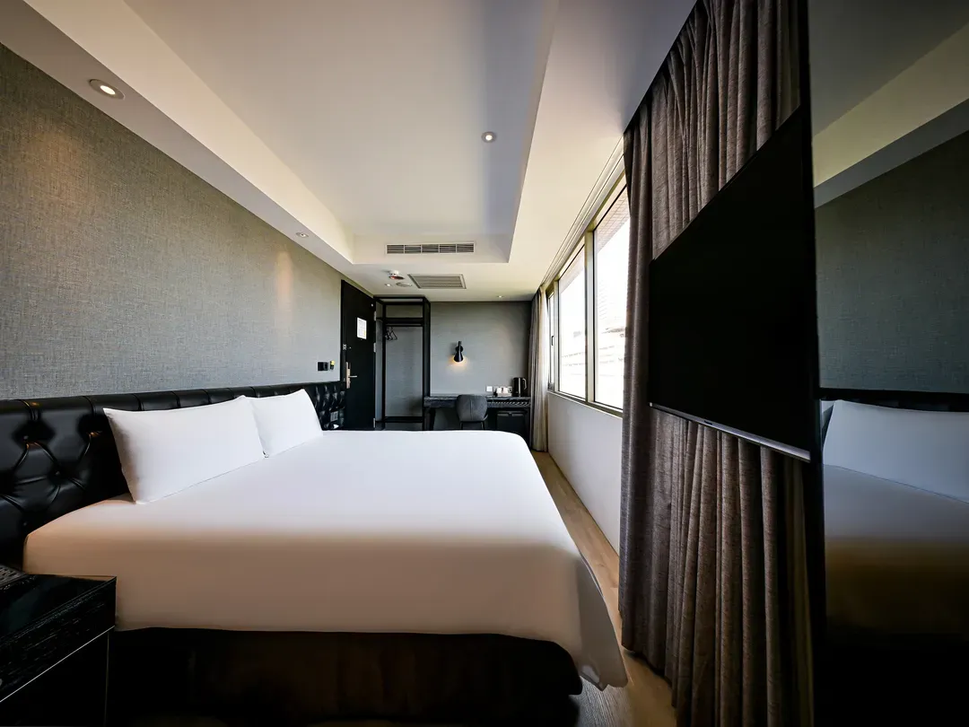 CHECK inn Taipei Main Station