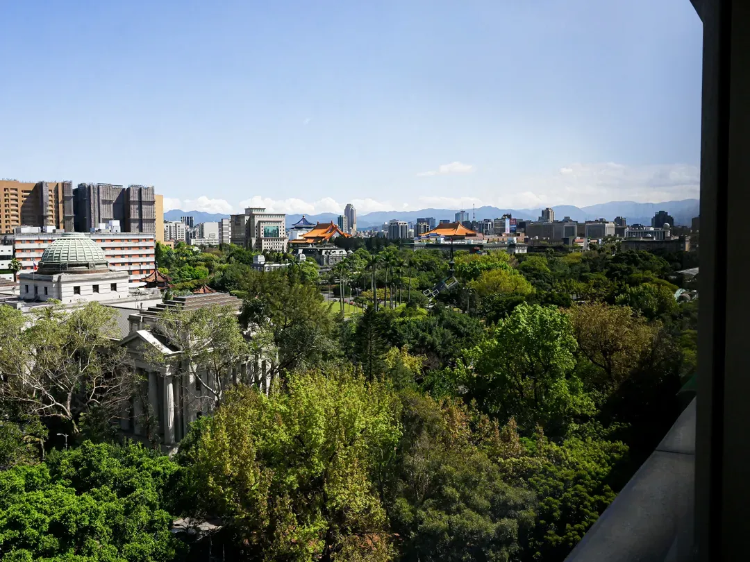 CHECK inn Taipei Main Station
