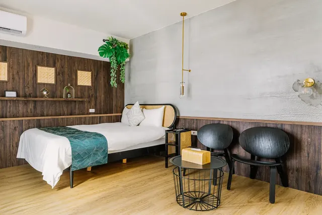 Nan Nan-Superior Double Room-202-1