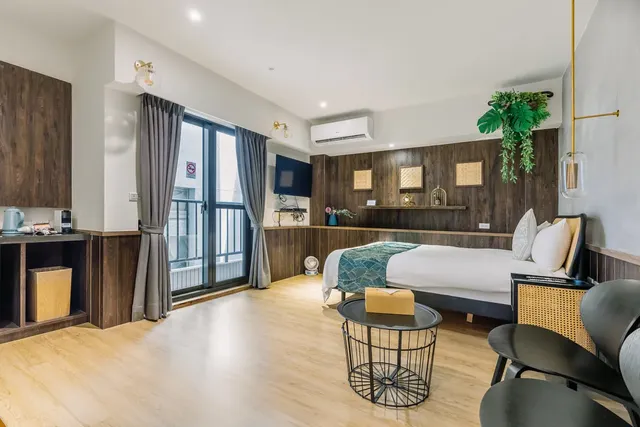 Nan Nan-Superior Double Room-202-3