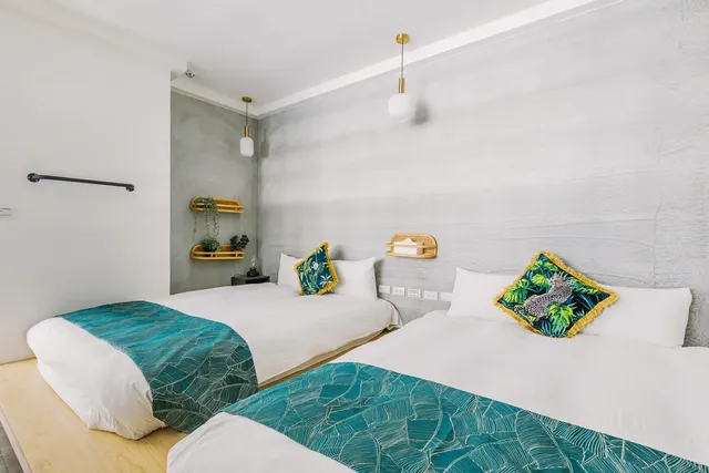 Nan Nan-Superior Quadruple Room with Bathtub-201-2