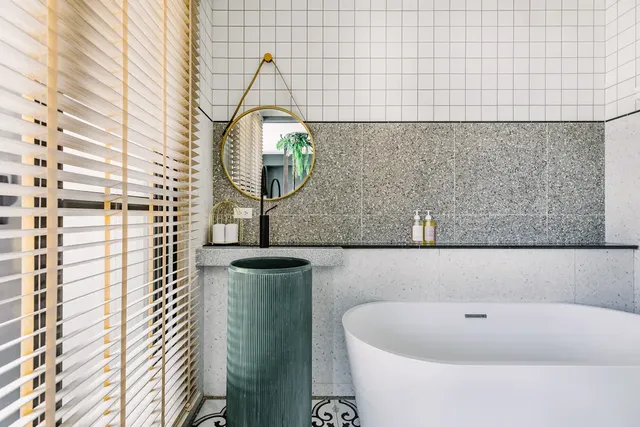 Nan Nan-Classic Quadruple Room with Bathtub-401-13