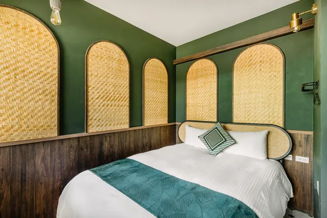 Nan Nan-Two-Bedroom Suite with Bathtub-301-3