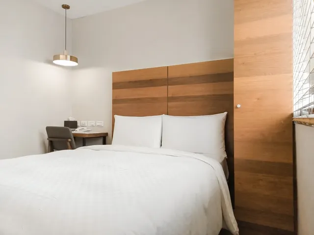 CHECK inn Express Taipei Station-Classic Double Room-2