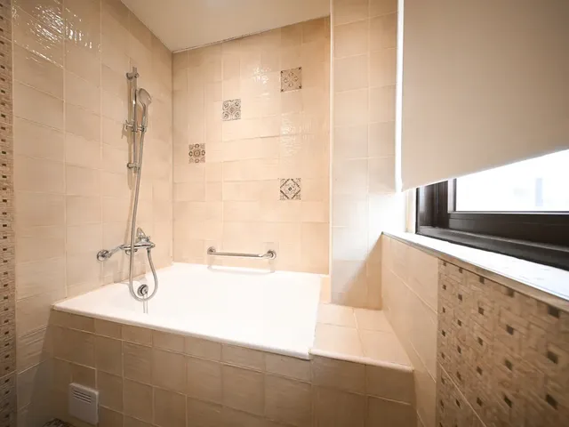 CHECK inn Express Taipei Station-Deluxe Quadruple Room-6