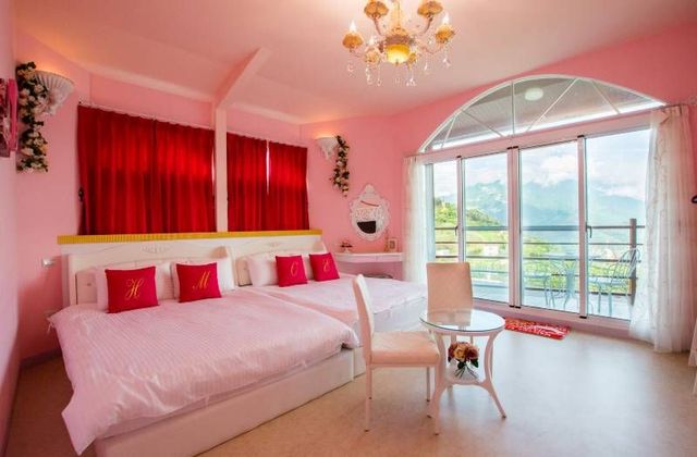 EMOH holiday estate-Quadruple Room|Themed Suite-6