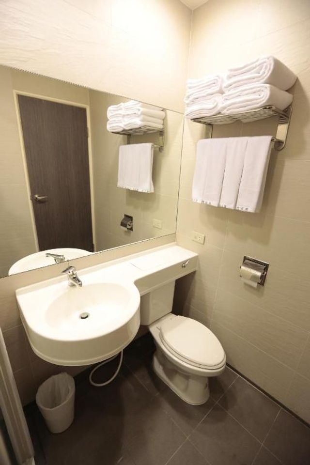 Sun Moon Lake Bamboo Stone Garden Ecological Resort-Double Room with Terrace-7