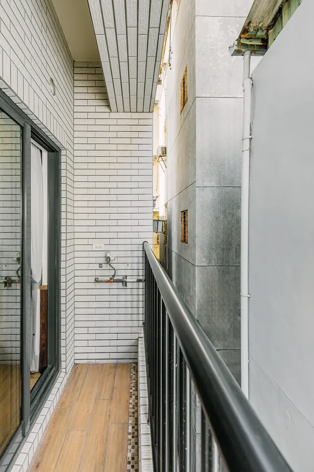 Nan Nan-Double Room with Balcony-302-10