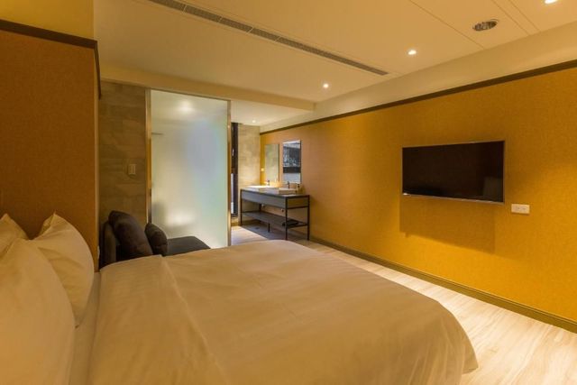 Q21 Hotel ｜帝后大飯店｜高雄音樂中心-豪華雙人房-2