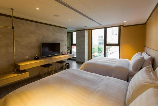 Q21 Hotel ｜帝后大飯店｜高雄音樂中心-標準四人房-3