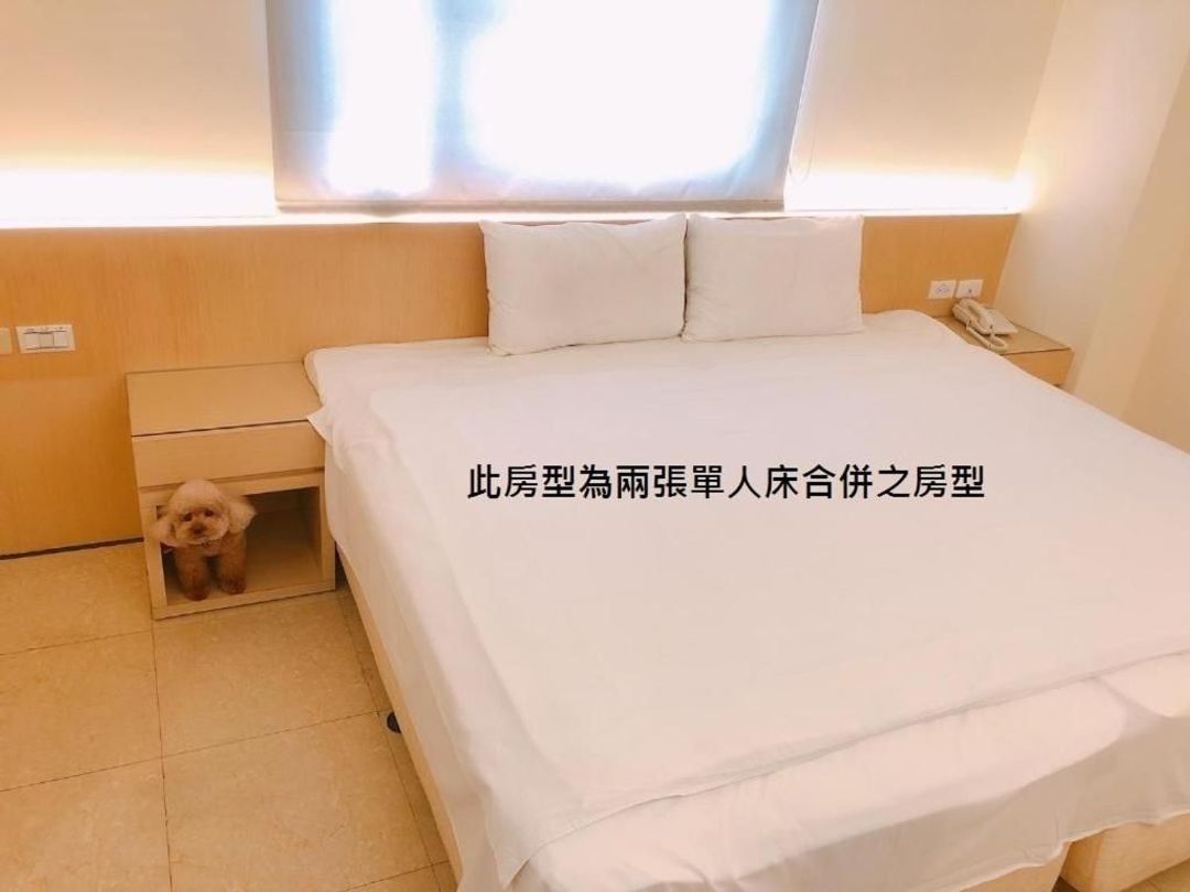 奇異果快捷旅店-高雄車站店 | 含早雙人超值專案熱賣中｜