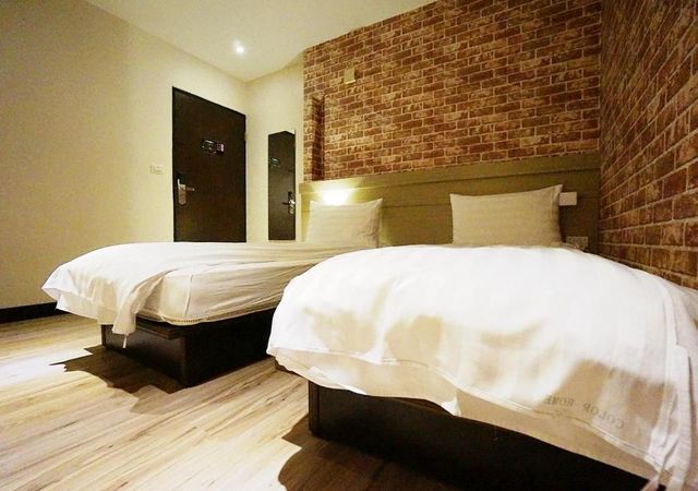 Win Inn Kaohsiung Hotel-Small Twin Room-4