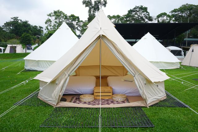 斷橋部落 • 輕奢露營｜獨家5折起！交通便利、贈豪華烤肉晚餐-【懶人露營】清新鐘型帳-1