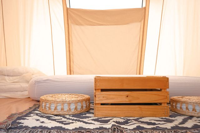 斷橋部落 • 輕奢露營｜獨家5折起！交通便利、贈豪華烤肉晚餐-【懶人露營】毛小孩春日帳 ll 可攜一狗-3