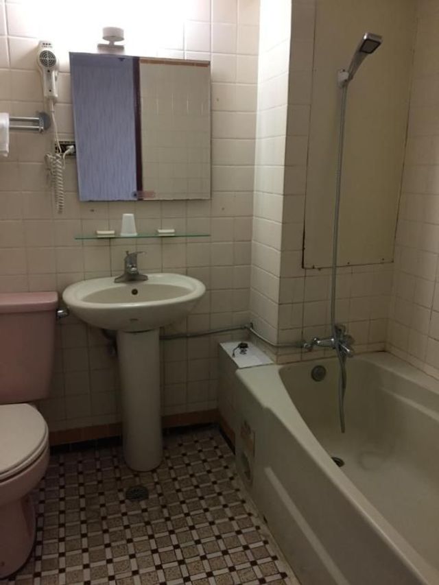 King Lo Tung Hotel-Standard Double Room-6