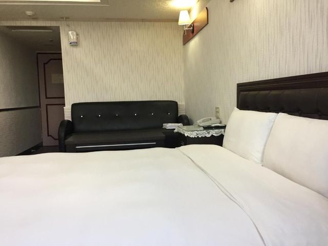 King Lo Tung Hotel-Standard Double Room-3