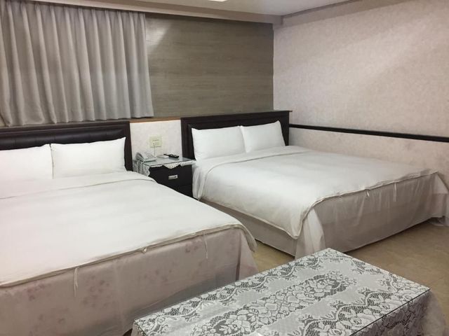 King Lo Tung Hotel-Quadruple Room-2