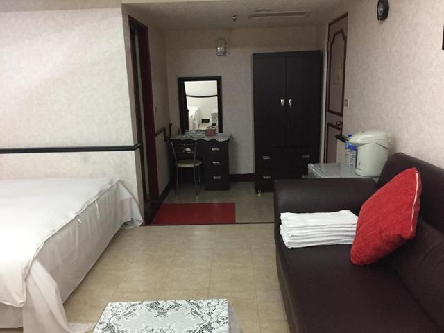 King Lo Tung Hotel-Quadruple Room-4