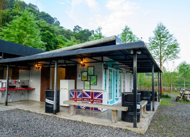 皇家熊宜蘭冬山露營區｜獨家75折起！英倫主題露營車、寵物友善、冬山山林秘境-【露營車】2~4人露營車-9