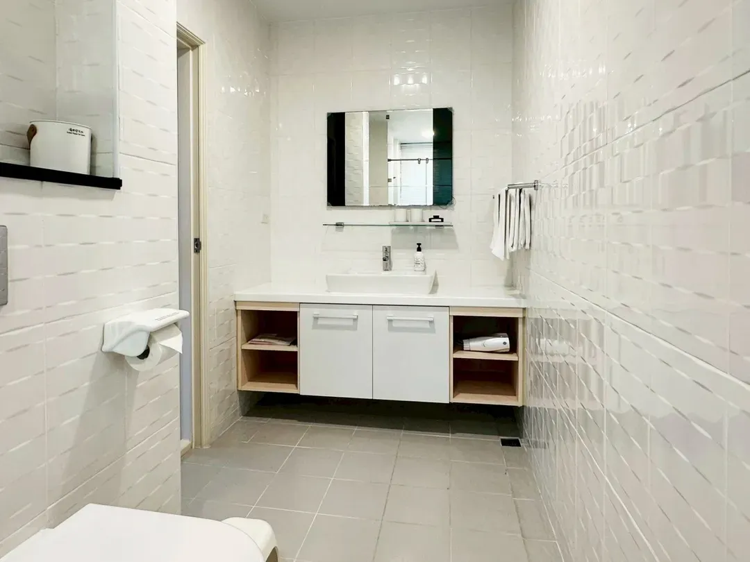 June June House｜Tainan Private Guesthouse with Elevator｜2–14 Guests Whole House or Room Rental