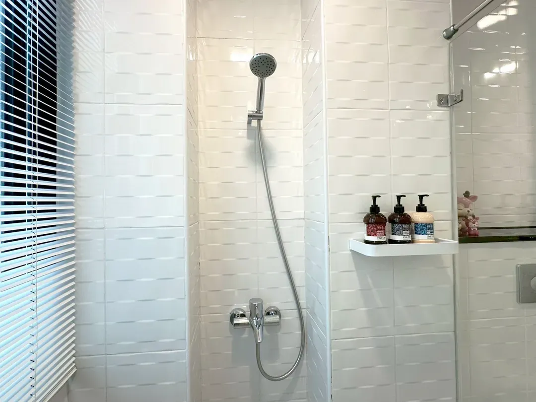 June June House｜Tainan Private Guesthouse with Elevator｜2–14 Guests Whole House or Room Rental