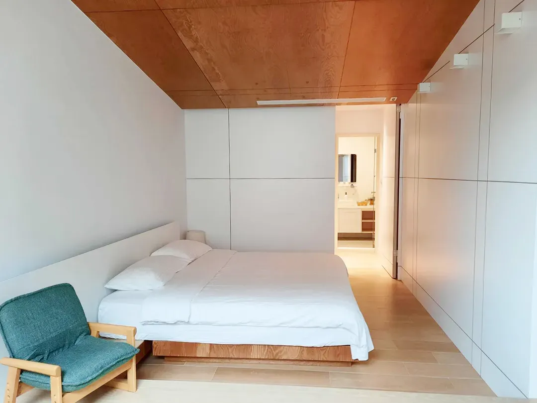 June June House｜Tainan Private Guesthouse with Elevator｜2–14 Guests Whole House or Room Rental