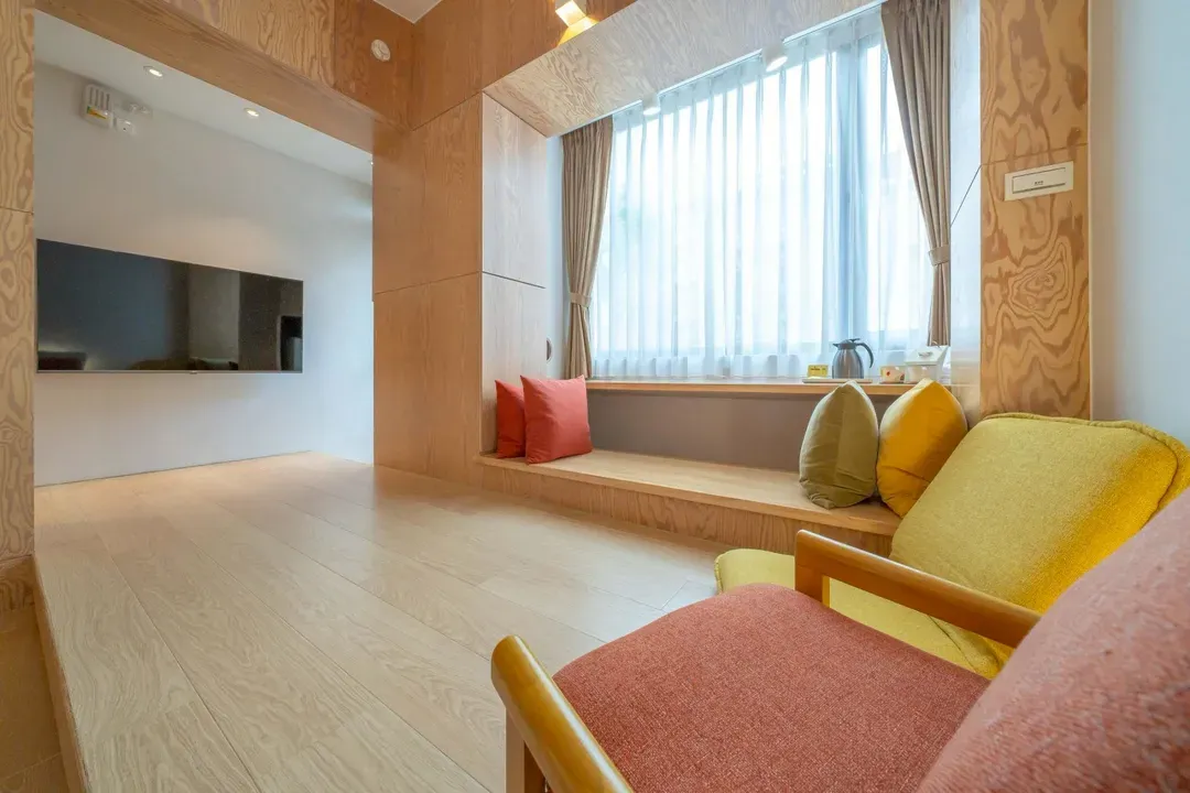 June June House｜Tainan Private Guesthouse with Elevator｜2–14 Guests Whole House or Room Rental