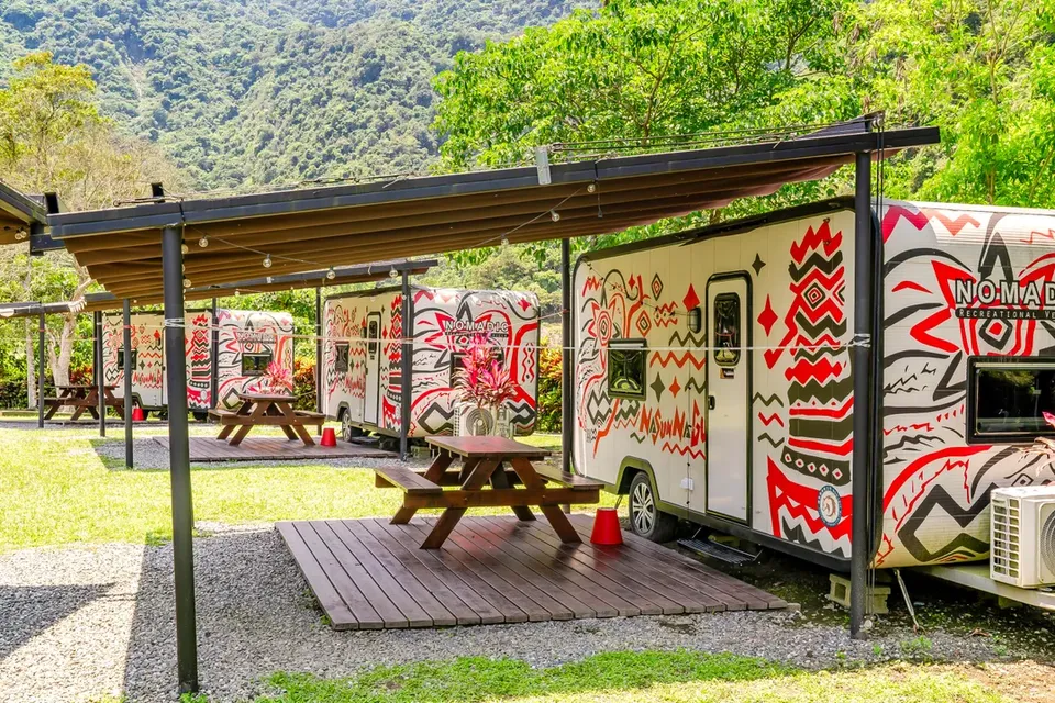 宜蘭露營,那山那谷｜特色露營車、懶人露營-【露營車】圖騰露營車-2
