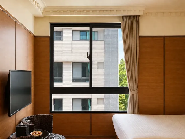 Classic Hotel Fantasy Palace-Simple Twin Room(two single beds)-14