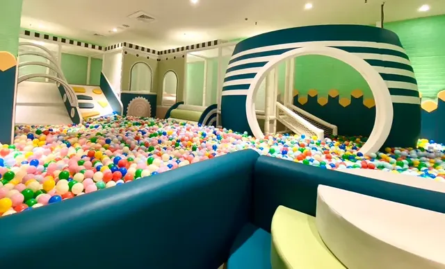 Classic Hotel Fantasy Palace-Classic Double Room-9