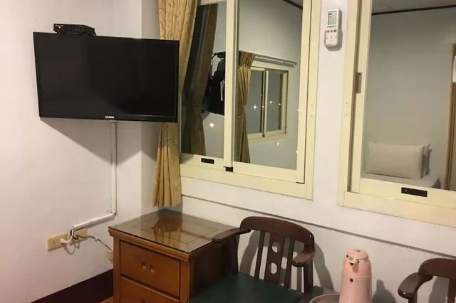 Jin Hua Cold Spring Hotel-Double room-2