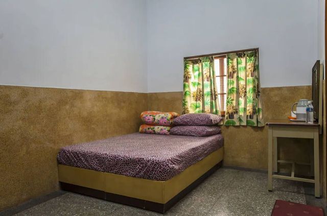 133 HOTEL-Double room-5