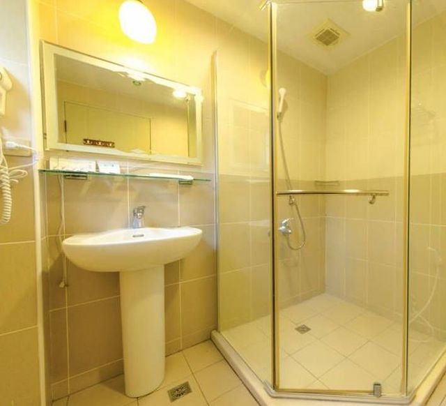 InBali-Spacious Quadruple Suite-5
