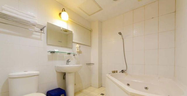 InBali-Cozy and Sweet Queen Suite-5