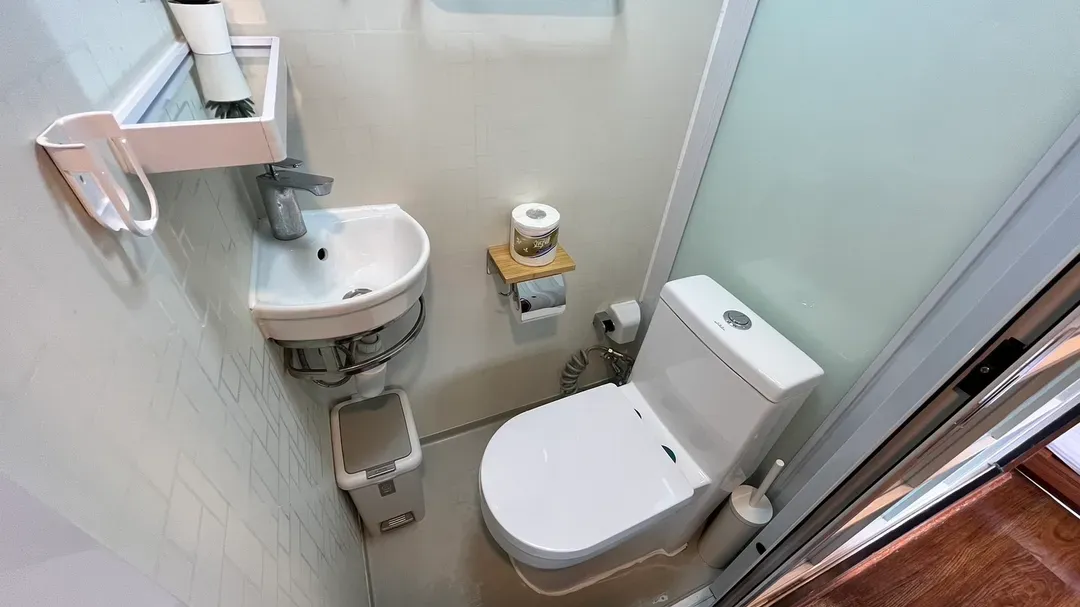 拾階莊園｜豪華露營車、小木屋、近內灣老街