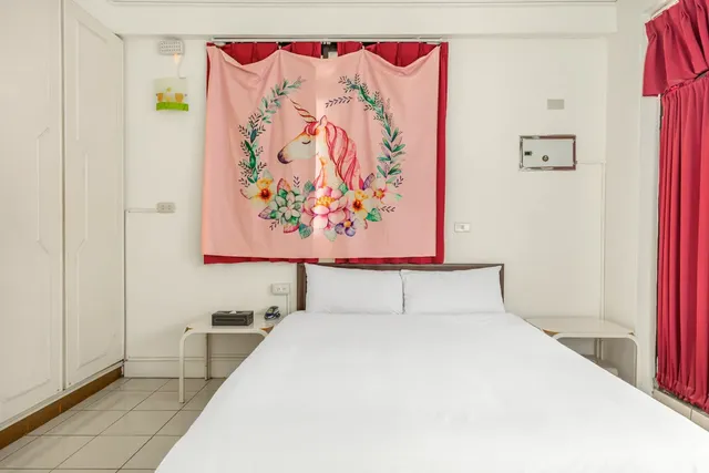 Forever Happiness Hostel-Superior Double Room-2