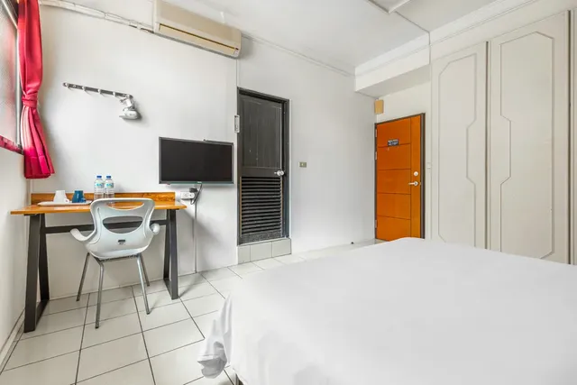 Forever Happiness Hostel-Superior Double Room-5