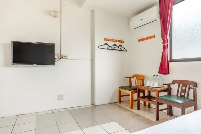 Forever Happiness Hostel-Standard Triple Room-5