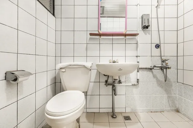 Forever Happiness Hostel-Standard Triple Room-7