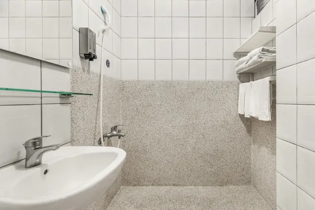 Forever Happiness Hostel-Classic Quadruple Room-9
