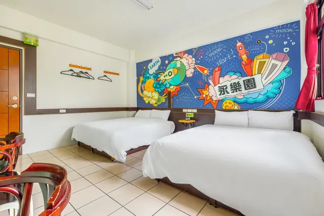 Forever Happiness Hostel-Superior Quadruple Room-4
