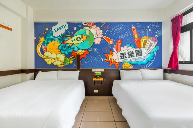 Forever Happiness Hostel-Superior Quadruple Room-2