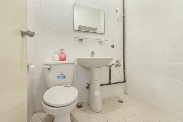 Forever Happiness Hostel-Bed in 4-Bed Female Dormitory Room-8