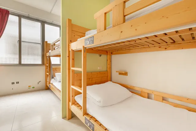Forever Happiness Hostel-Bed in 4-Bed Female Dormitory Room-2